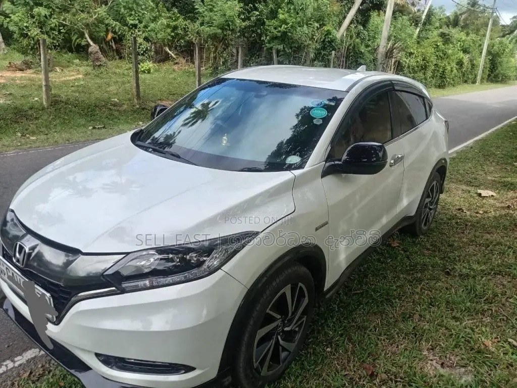 Honda Vezel Rs Sensing 2017 SUV (Used)