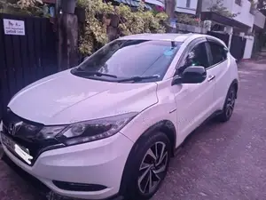 Honda Vezel Rs Sensing 2017 SUV (Used)