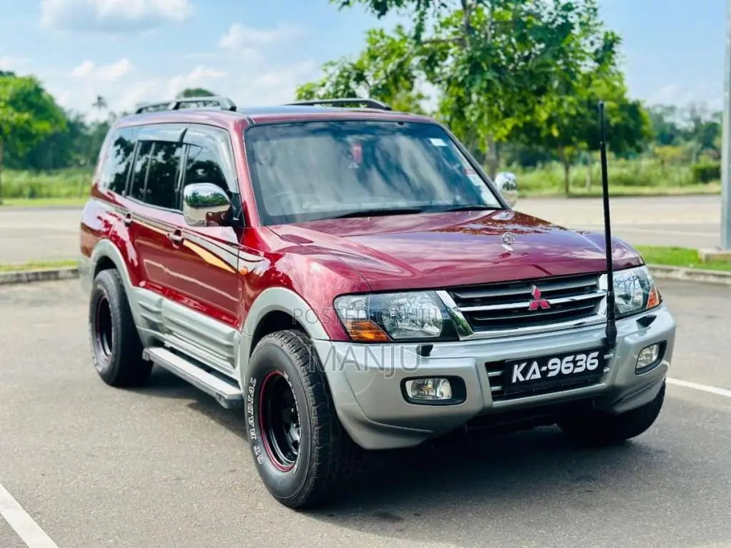 Mitsubishi Montero 2005 SUV (Used)