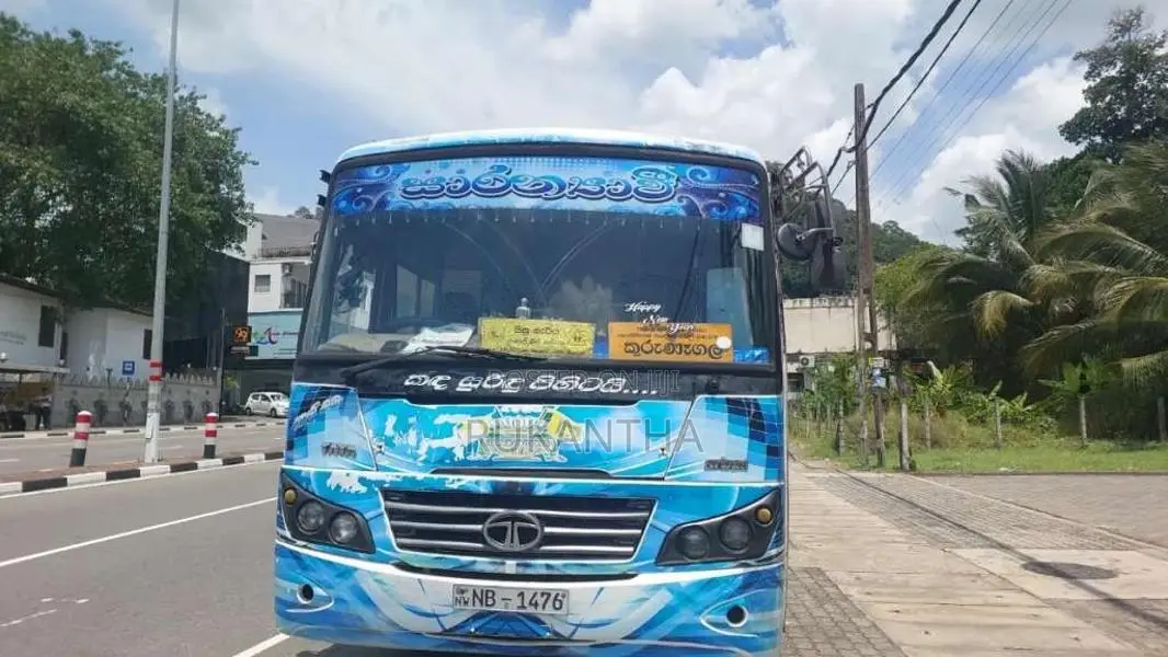 Tata Starbus 2010 Bus (Used)