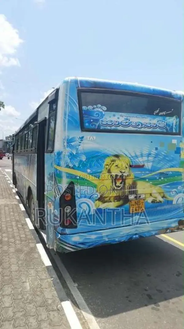 Tata Starbus 2010 Bus (Used)