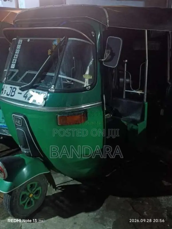 Bajaj RE 2 Stroke 2004 Three Wheel (Used)