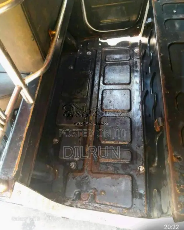 Bajaj 4 Stroke 2010 Three Wheel (Used)