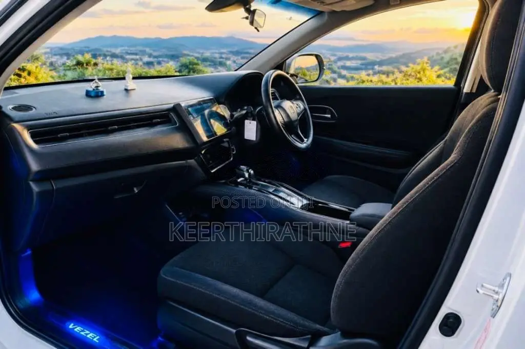 Honda Vezel 2016 SUV (Used)