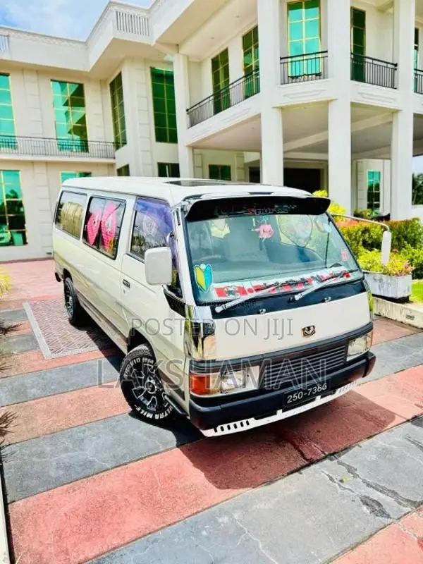 Nissan Caravan Gll Van 1993 Van (Used)