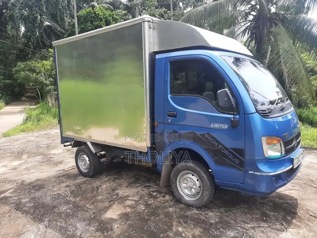 Tata Dimo Batta 2015 Lorry (Used)