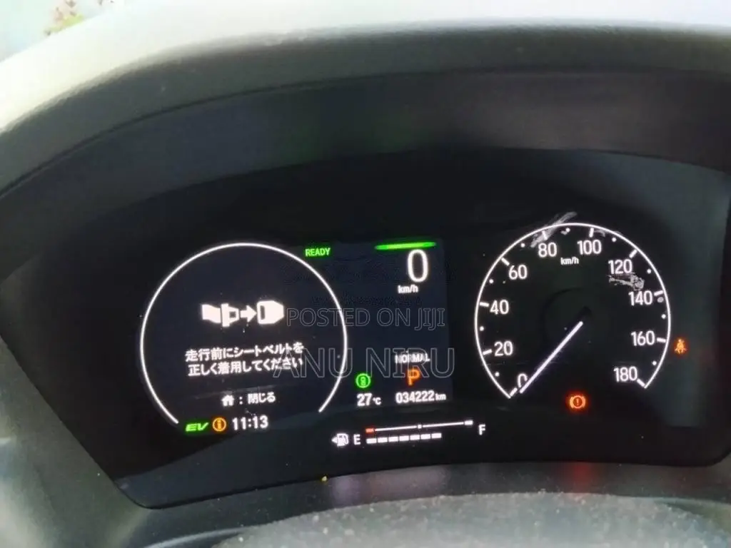 Honda Vezel Z Play With Moon Roof 2023 SUV (Used)
