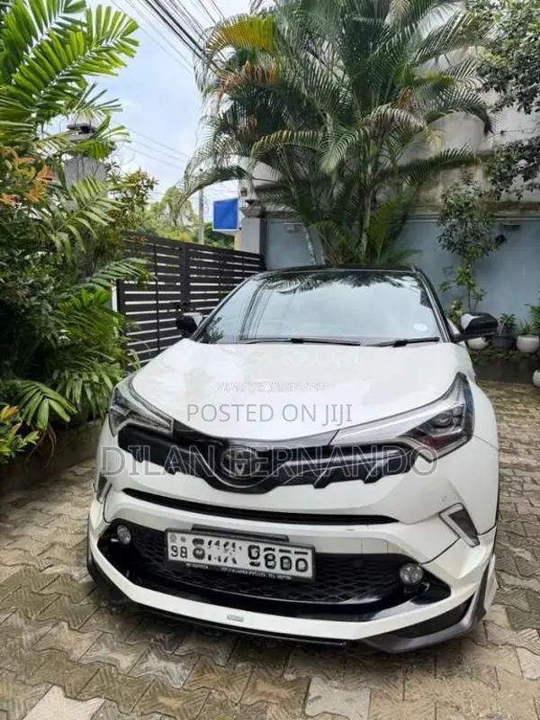 Toyota CHR 2017 SUV (Used)