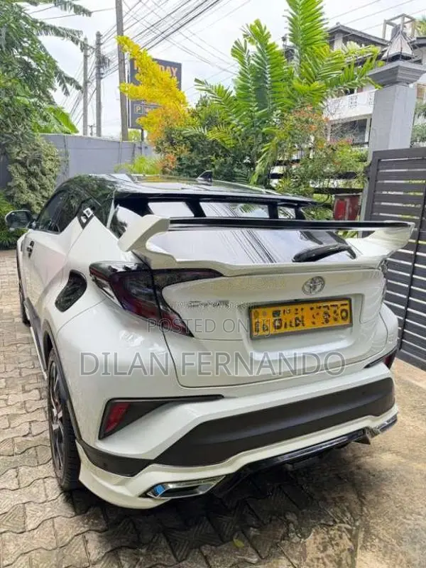 Toyota CHR 2017 SUV (Used)