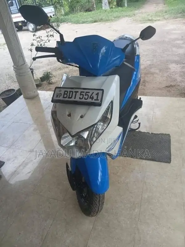 Honda Dio 2016 Motorbike (Used)
