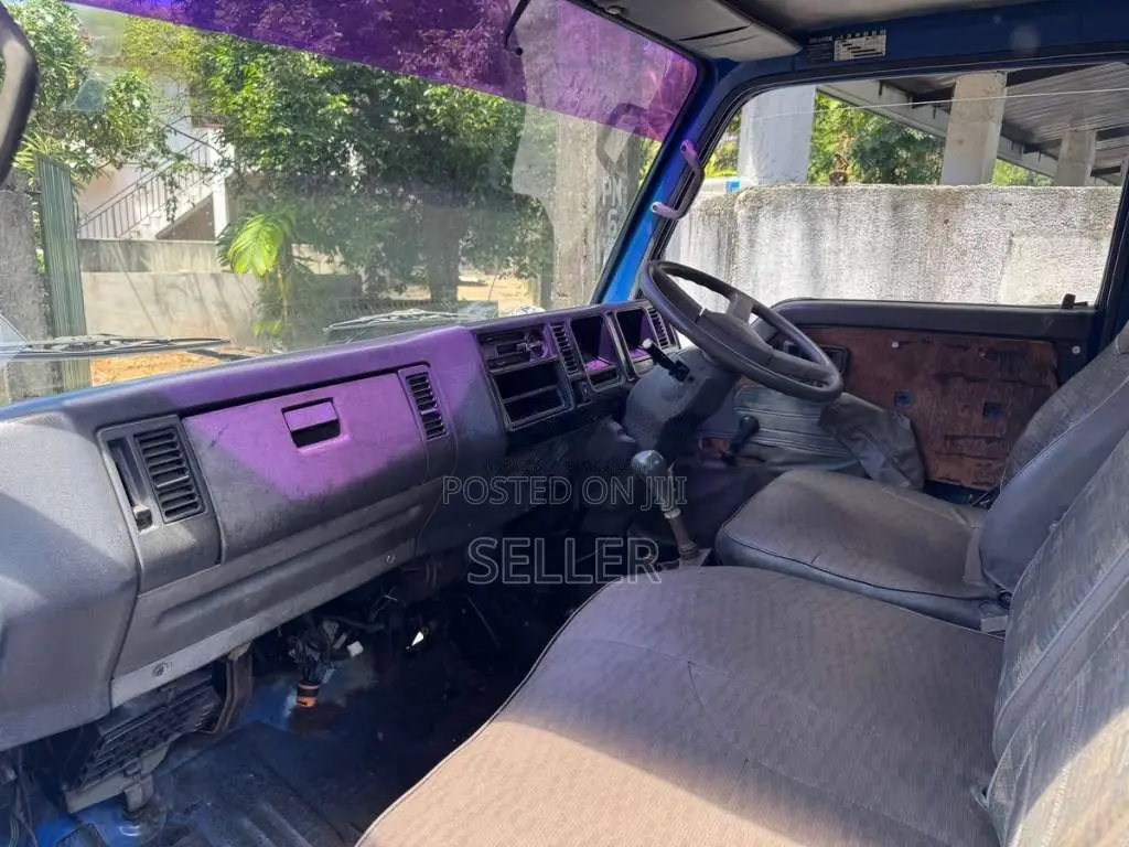 Nissan SD 1981 Lorry (Used)
