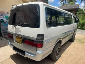 Toyota LH113 1992 Van (Used)