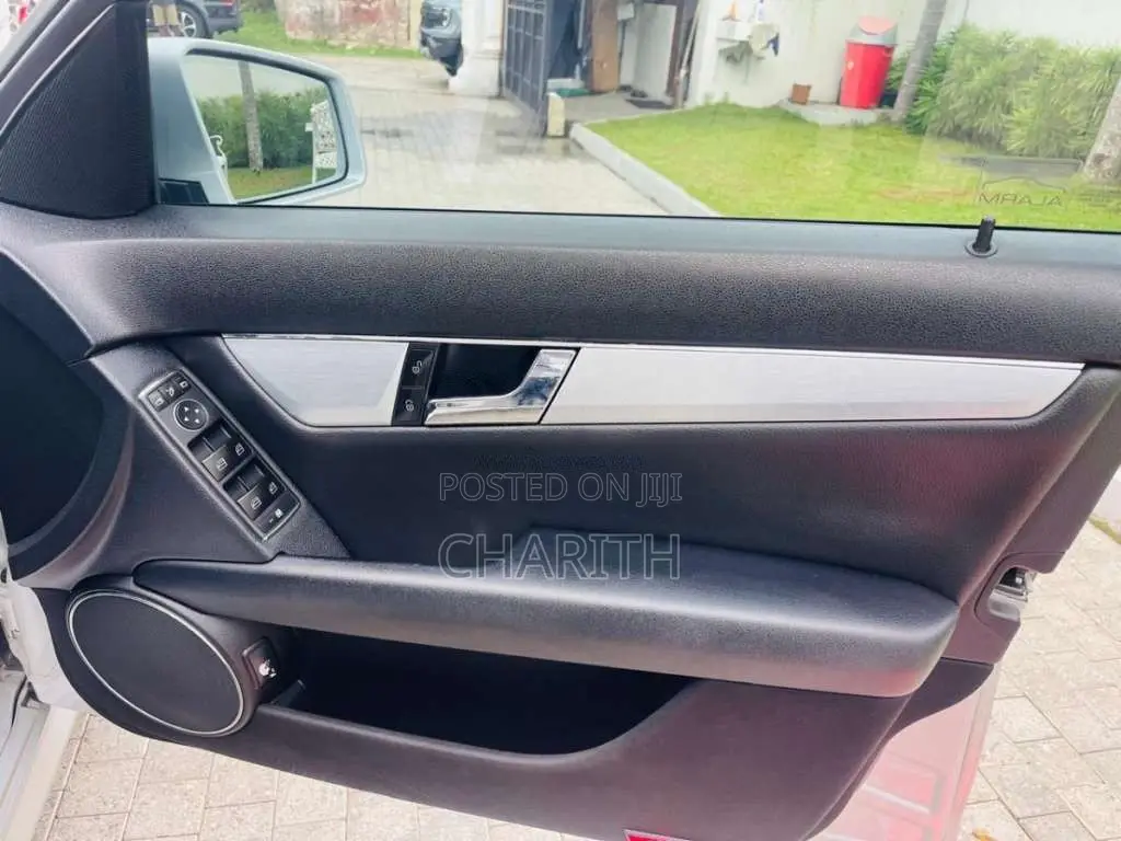 Mercedes-Benz C180 2010 Car (Used)
