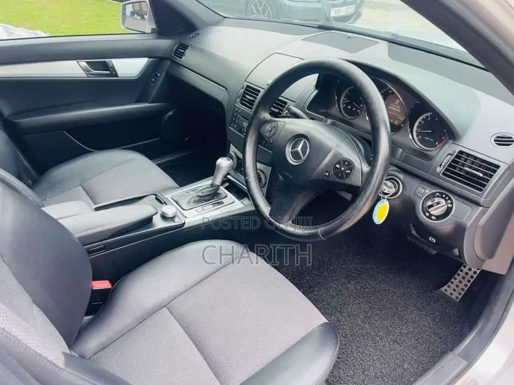 Mercedes-Benz C180 2010 Car (Used)