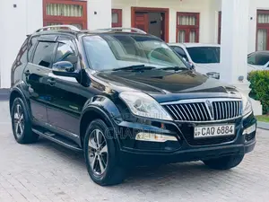 Micro Rexton 2016 SUV (Used)
