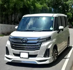Toyota Roomy 2024 Car (Used)