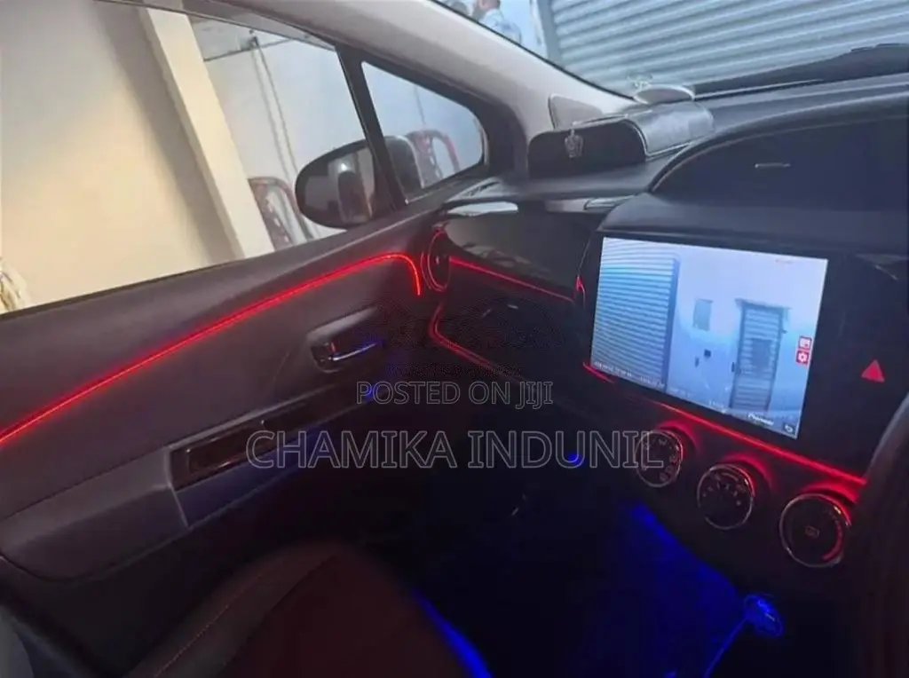 Toyota Vitz 2019 Car (Used)