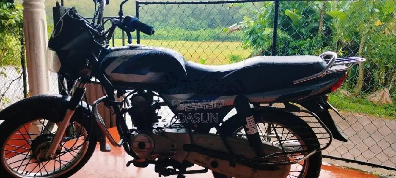 Bajaj CT-100 2010 Motorbike (Used)