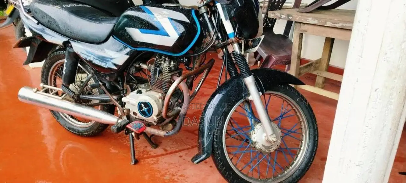 Bajaj CT-100 2010 Motorbike (Used)