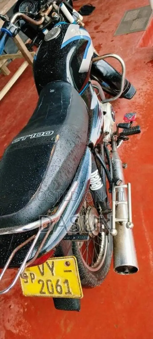 Bajaj CT-100 2010 Motorbike (Used)