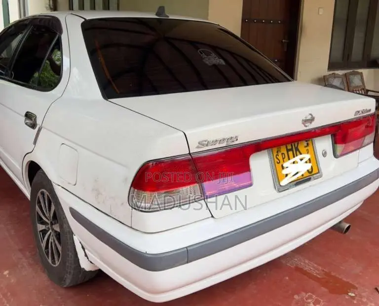 Nissan FB15 2003 Car (Used)