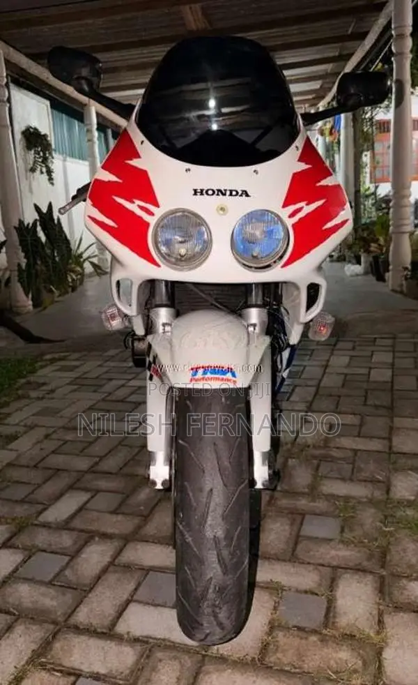 Honda CBR Gullarm MC22 250RR 2006 Motorbike (Used)