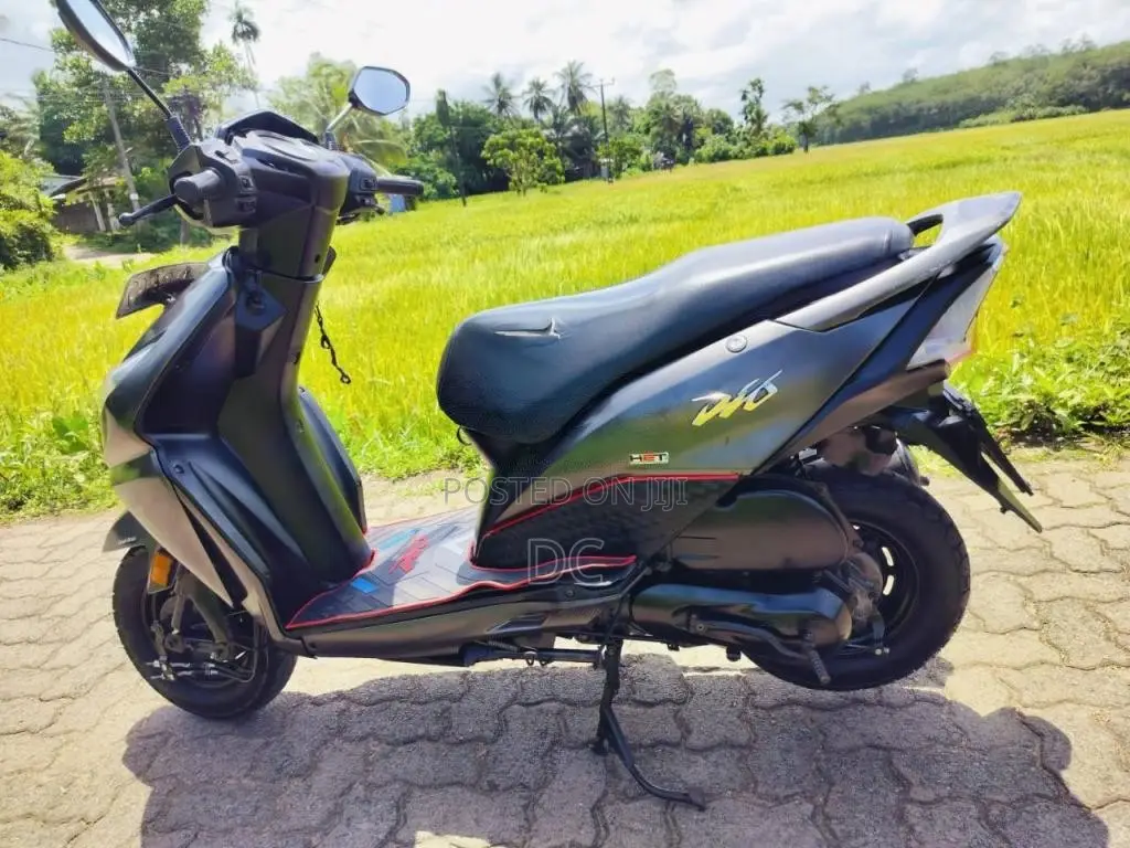 Honda Dio 2013 Motorbike (Used)