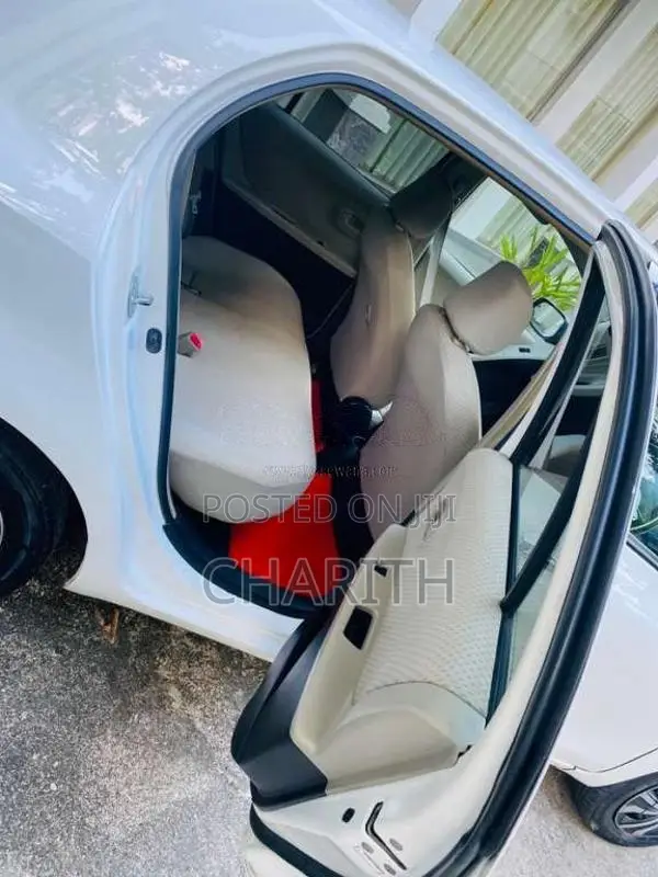 Toyota Vitz KSP90 2010 Car (Used)