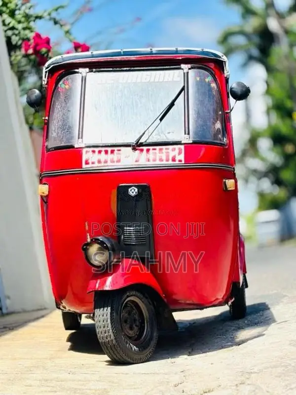 Bajaj RE 2 Stroke 1998 Three Wheel (Used)