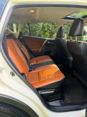 Toyota RAV4 Hybrid 2017 SUV (Used)