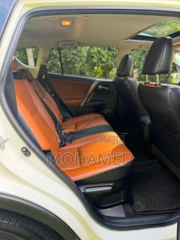 Toyota RAV4 Hybrid 2017 SUV (Used)