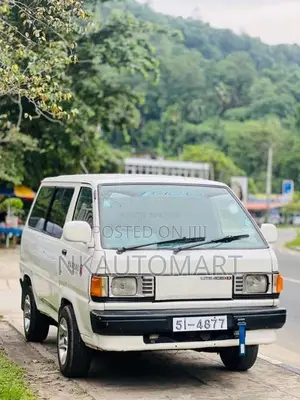Toyota LiteAce 1986 Van (Used)