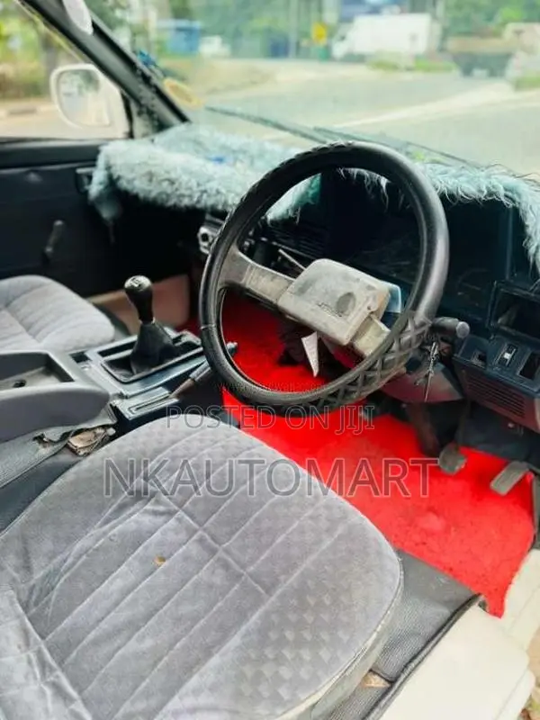 Toyota LiteAce 1986 Van (Used)