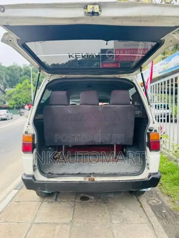 Toyota LiteAce 1986 Van (Used)