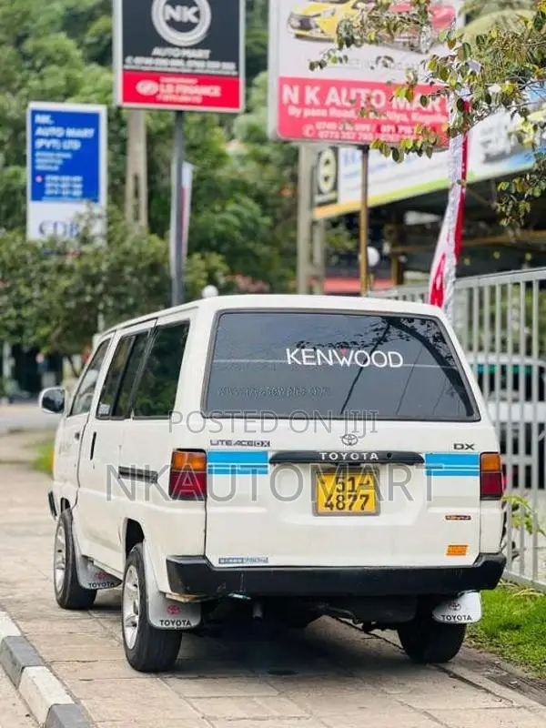 Toyota LiteAce 1986 Van (Used)
