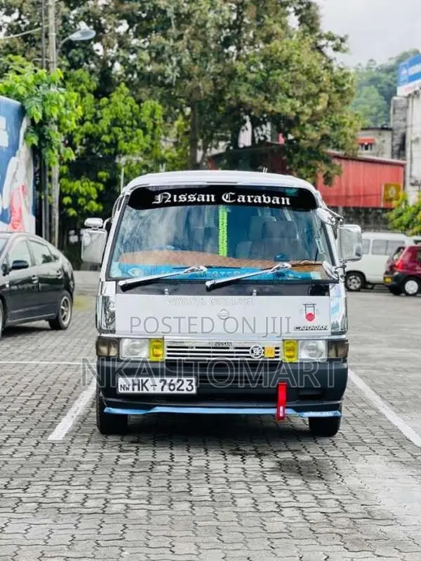 Nissan Caravan 1998 Van (Used)