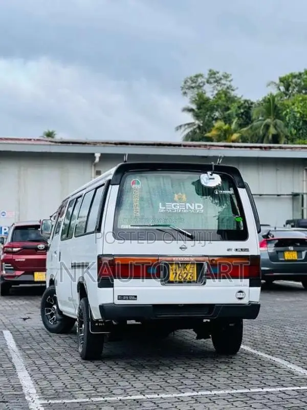 Nissan Caravan 1998 Van (Used)