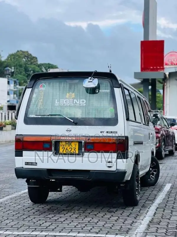 Nissan Caravan 1998 Van (Used)