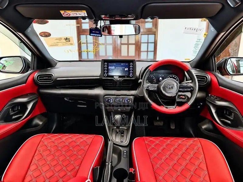 Toyota Yaris Sensing 2023