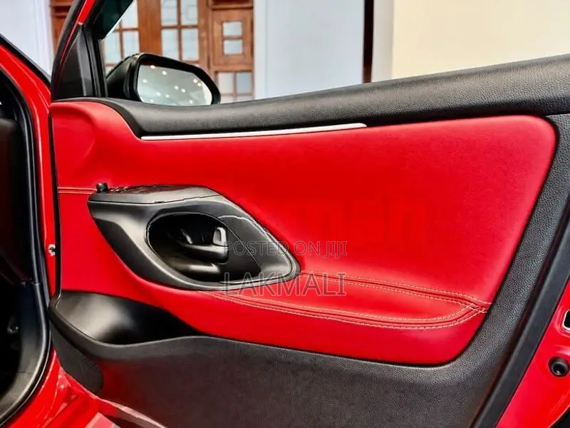 Toyota Yaris Sensing 2023