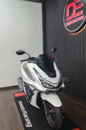 Honda PCX160 2025