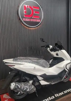 Honda PCX160 2025