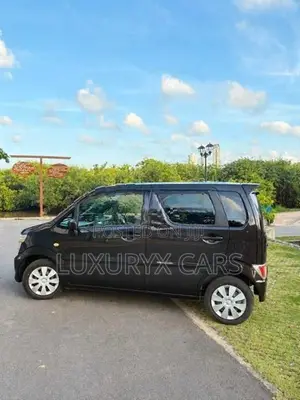 Suzuki Wagon R FX 2025