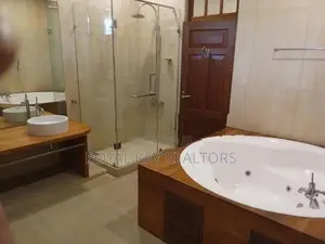 04 Bedroom Unfurnished House Rent In Colombo 05