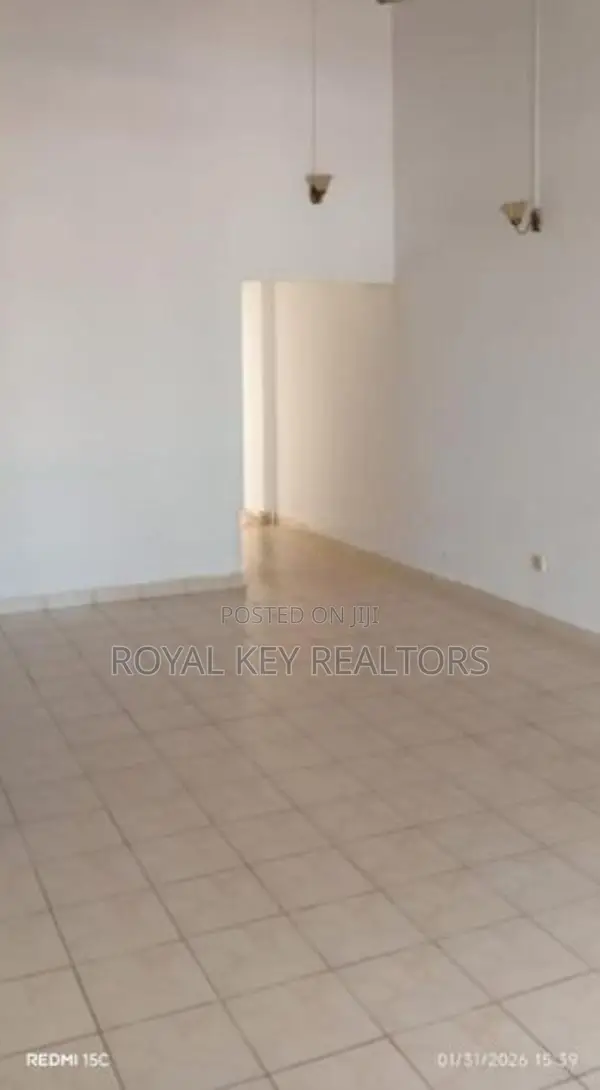 05 Bedroom Unfurnished House for Rent In Colombo
