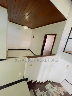 04 Bedroom Unfurnished House for Sale In Battaramulla
