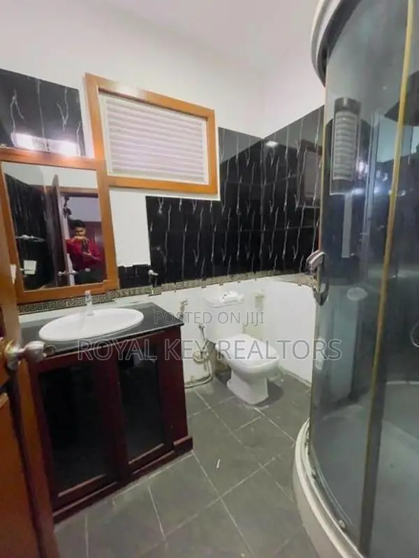 04 Bedroom Unfurnished House for Sale In Battaramulla