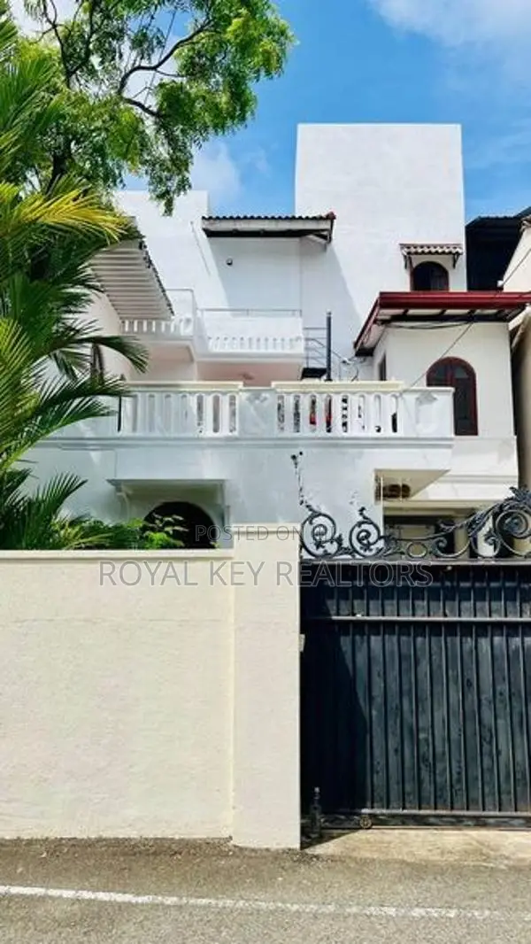 07 Bedroom Furnished House for Sale In Nugegoda