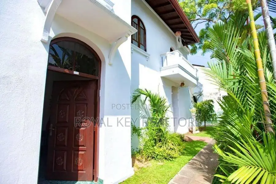 07 Bedroom Furnished House for Sale In Nugegoda