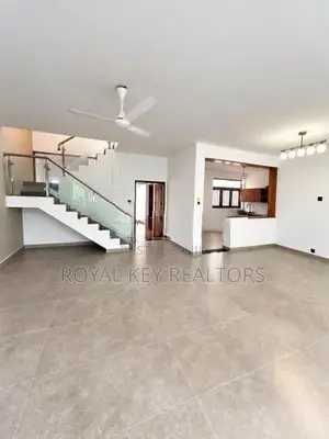 07 Bedroom Unfurnished House for Sale in Colombo 06